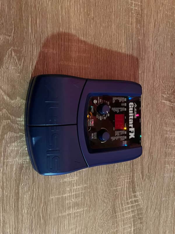 Alesis GuitarFX 2000s - Blue image 1