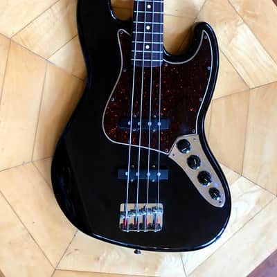 ORIGINAL 1998 FENDER JAZZ ELECTRIC ACTIVE DELUXE SERIES BASS BLACK GUITAR MEXICO image 1