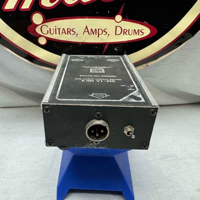 Sescom SM-1A Mk II 2 Deluxe Passive Direct Box for Guitars image 5