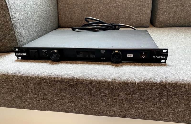 Furman PL-Plus DMC Power Conditioner w/ Voltmeter/Ammeter (Open) -Mint in Box! -Shipping Included! image 1