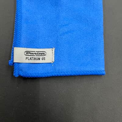 Dunlop Platinum 65 Polishing Cloth image 2