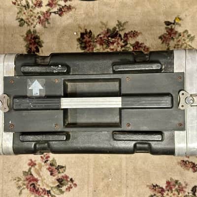 SKB 1SKB-R4U 4U Roto-Molded Rack Case 2010s - Black image 4