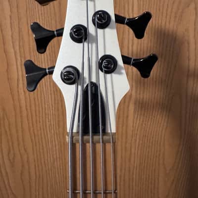 Ibanez 5 string bass SR305M Aguilar pickups/Audere preamp image 4
