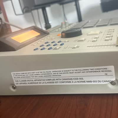 Immagine Akai MPC2000XL MIDI Production Center 2000 - 2005 - Grey - 7