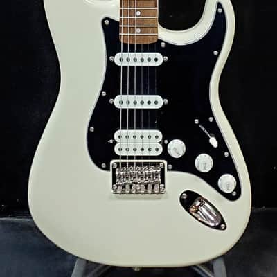 Squier Classic Vibe '70s Stratocaster HSS HT - Olympic White w/FREE Pro Set Up image 3