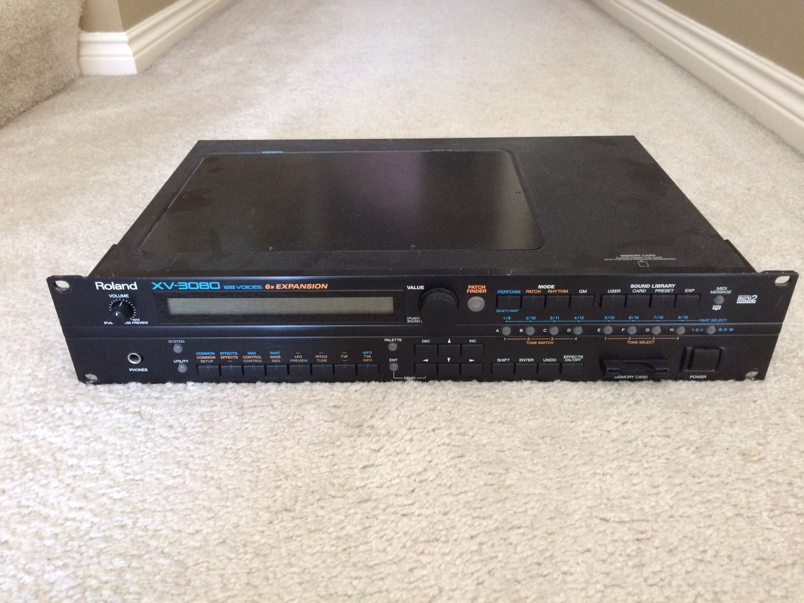 Roland XV-3080 128 Voice Rackmount Synthesizer | Reverb Canada