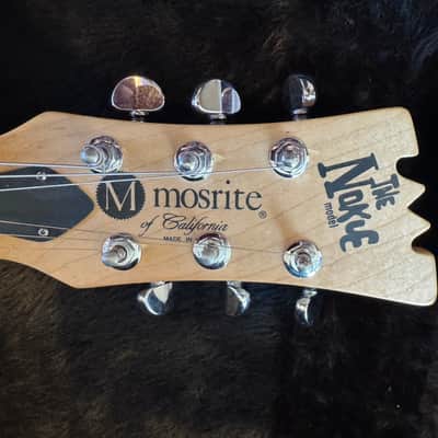 Mosrite The Nokie - Signed by Nokie Edwards & Semie Moseley - Case and box - Vintage image 4