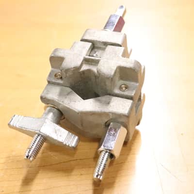 DW 90 Degree Multi-Clamp Drum Clamp image 2