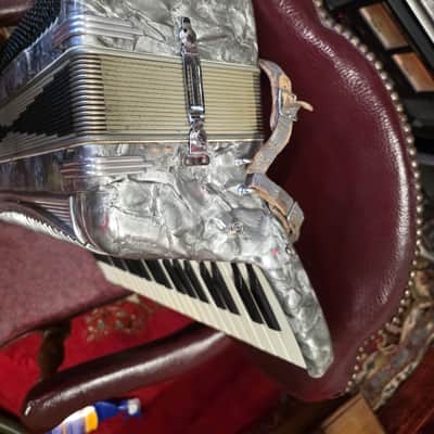 Castiglione Detriot Accordion Made In Italy 41/120 W Original Case And Straps image 12
