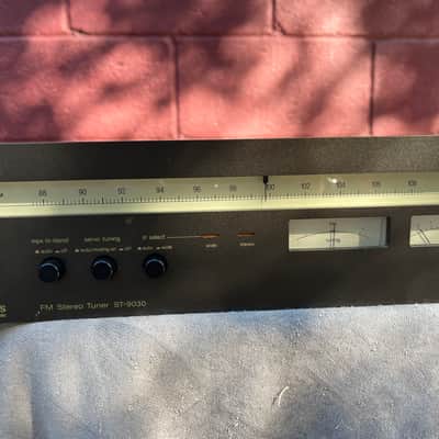 TECHNICS ST-9030 STEREO ANALOG FM TUNER - '70s, JAPAN image 3