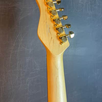Michael Kelly Custom Collection '60s Burl Ultra Electric Guitar, Pau Ferro Fingerboard image 20