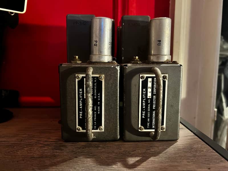 International projector corp Am-1065 preamp pair 1950’s - Grey