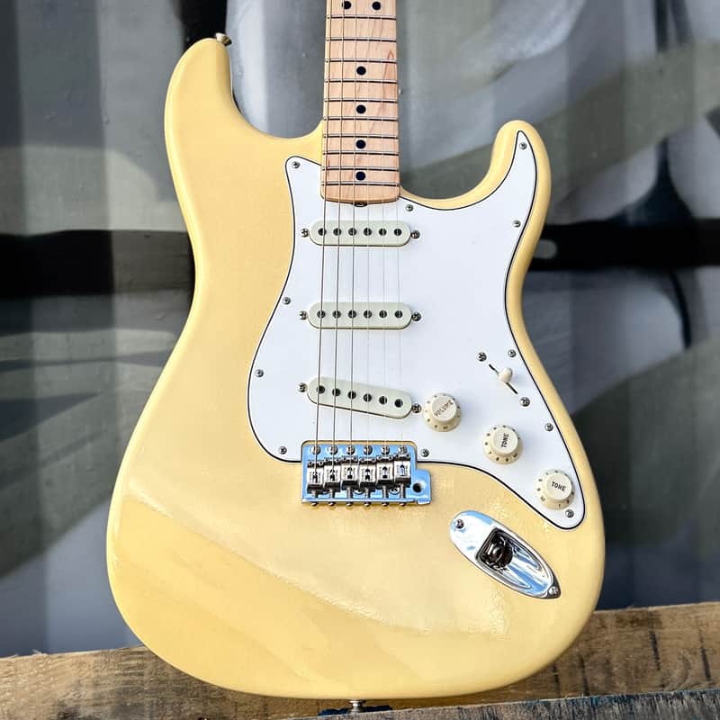 2026 Fender Custom Shop 1968 Stratocaster DLX Closet Classic  Aged Vintage White w/Case image 1