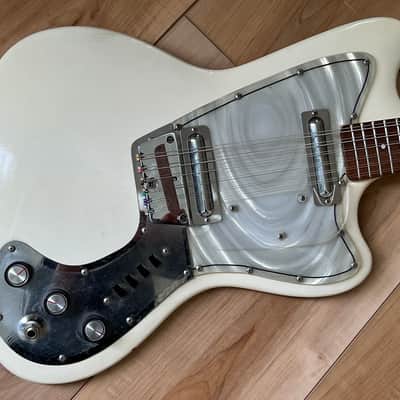 1967 Danelectro Vincent Bell Coral 12 String Electric Guitar White image 3