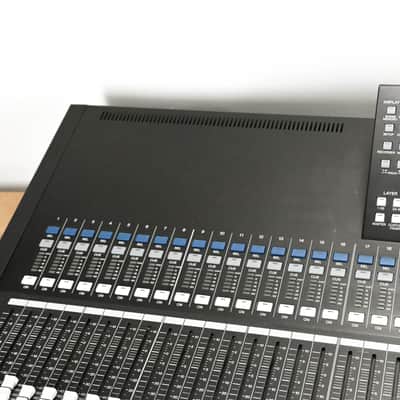 Yamaha LS9-32 32-Input Digital Mixing Console CG012RC image 5