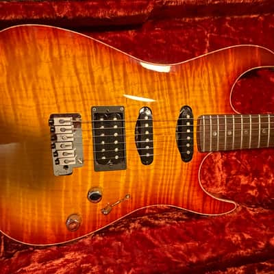 Fender Custom Shop Showmaster 2002 - Cherry Sunburst image 2