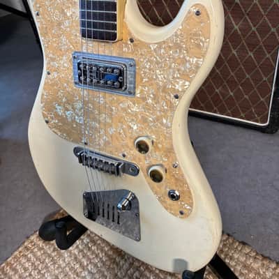 Hofner Galaxie TV Jones one pickup mod image 9