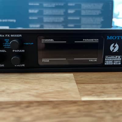 MOTU 828x Thunderbolt / USB 2.0 Audio Interface 2014 - Present - Black image 10