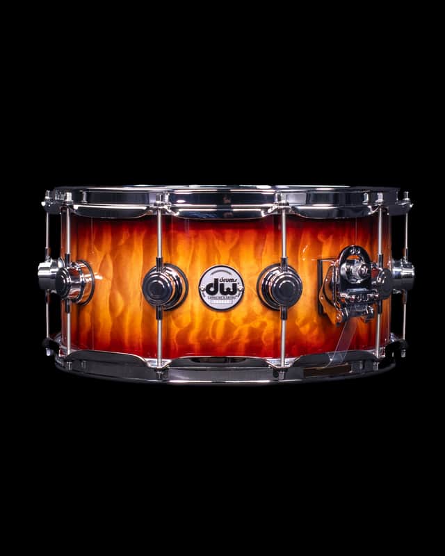 DW 6.5x14 Rich Red Burst over Super Quilted Maple Exotic Snare Drum, Chrome Hardware