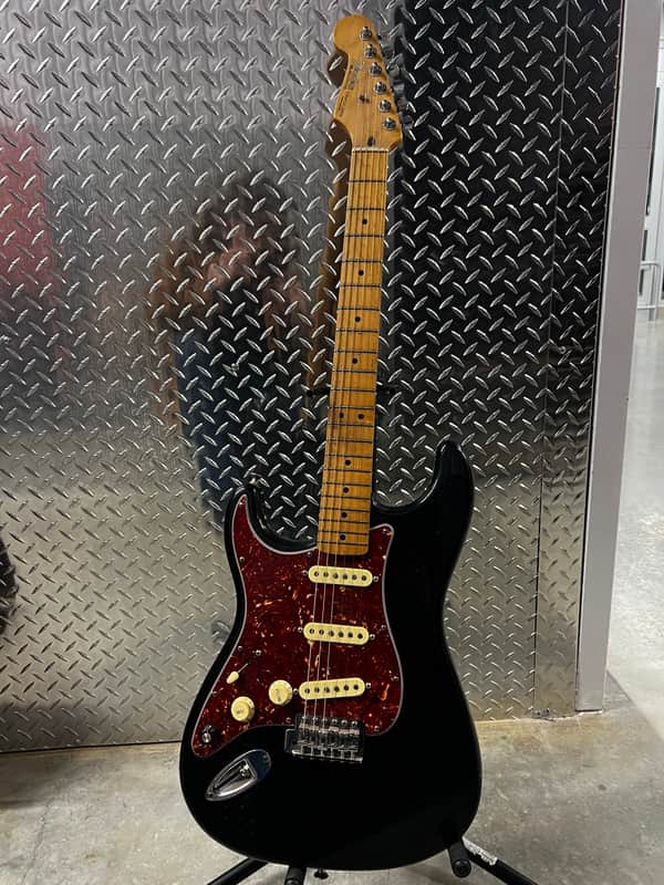 Fender Stratocaster - Black (Red Tortoise P.G.) image 1