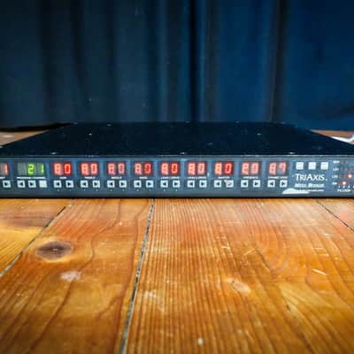 Mesa Boogie Triaxis V2.0 Röhren-Preamp – mit Rectifier Sound! Technisch top, optische Mängel image 1