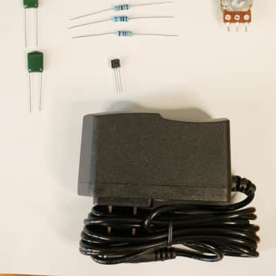 Pedal Builder Large Prototype Breadboard With Integrated Jacks, True Bypass, Power Supply and Components for Amplifier Circuit DIY Guitar Builders image 4