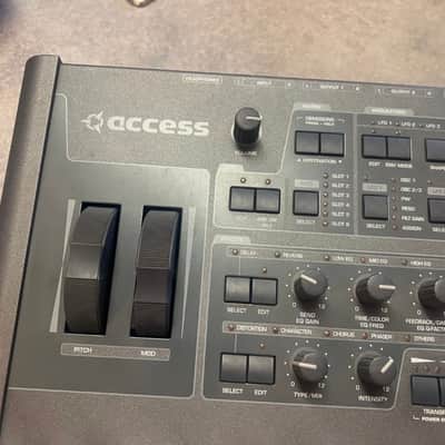 Immagine Access Virus TI2 Dark Star 37-Key Digital Synthesizer 2009 - 2023 - Black - 4