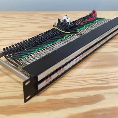Switchcraft TTP96ASFNX 96 way (2x48) Bantam Patchbay + Cables image 7