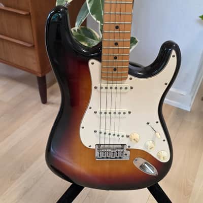 Fender American Standard Stratocaster 1990-1991 CASE QUEEN TIME CAPSULE 3 Tone Sunburst 3TSB 90s USA Strat Electric Guitar image 20