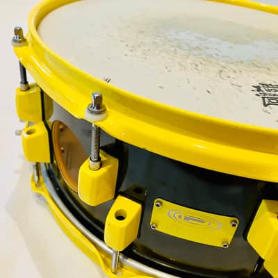Immagine OCDP Custom 14x6.5 Maple Black and Yellow Snare Drum - 2