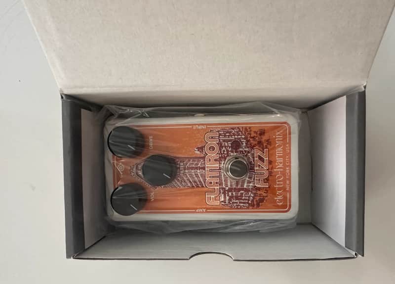 Electro-Harmonix Flatiron Fuzz Analogue Fuzz Effects Pedal image 1