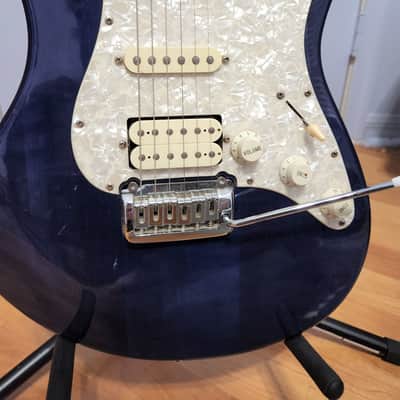 Dean Avalanche 1990-2000 Royal Blue with white pearlized scratch plate image 2