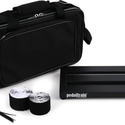 Pedaltrain Metro 16 16-inch x 8-inch Pedalboard with Soft Case image 2
