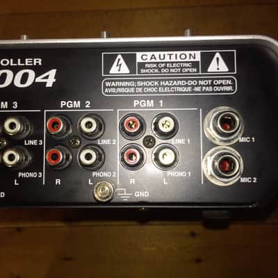 vestax VMC-004 4-channel DJ mixer image 5