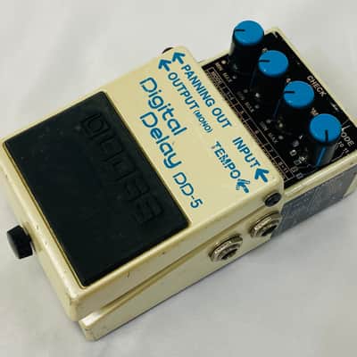 Boss DD-5 Digital Delay | Reverb Canada