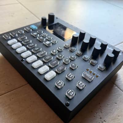 Elektron Digitone 8-Voice Digital Synthesizer 2017 - 2024 - Black image 4