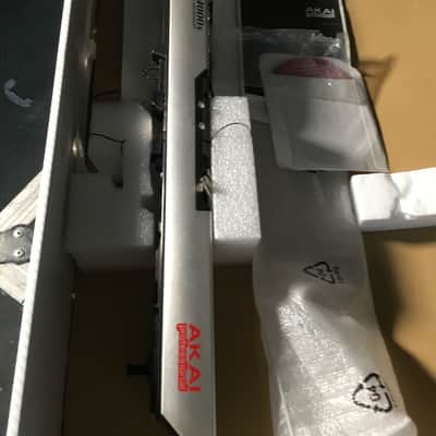 Akai EWI4000S 2005 - Present Black image 8