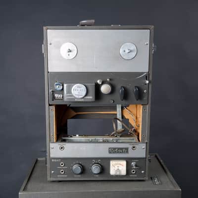 Roberts 990 (Akai) 1960's tube mic pre-amp image 3