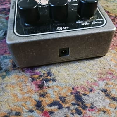 Electro-Harmonix THE WORM With POWER SUPPLY Analog Wah / Phaser / Vibrato / Tremolo 2008 - Present - Black / Tan image 3