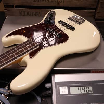 Fender AVRI II '66 Jazz Bass Olympic White (Used) image 7