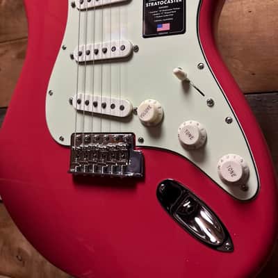 Fender American Pro Classic Strat RW Faded Dakota Red w/bag image 3