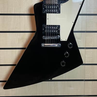 Gibson 2004 Explorer '76 Reissue Ebony Electric Guitar Case Made in USA used image 2