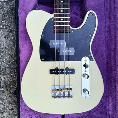Clip TBS-4 Bass Guitar Short Scale Telebass Aged Vanilla image 4