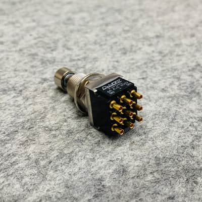 DeMont/Guyatone Premium 3PDT Soft Click Latched Footswitch image 2