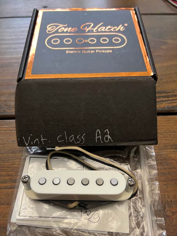 Tone Hatch Vintage class A2 2026 - Parchment image 1