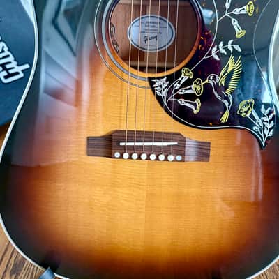 Gibson Hummingbird Standard 2024 - Present Tri Burst image 2