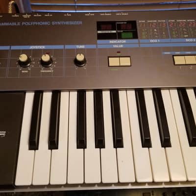 Korg Poly-61 Analogue Programmable Polyphonic Synthesizer image 4