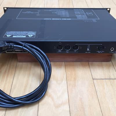 Roland GR-50 Guitar Synth Module, with GK-2 Cable and Manual image 2