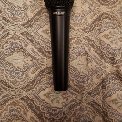 Digital Reference DRV100 Dynamic Cardioid Handheld Microphone image 5