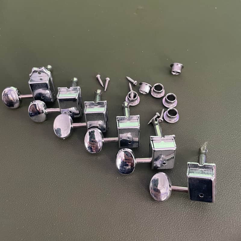 Vintage Style Jaguar /Mustang /Stratocaster /Telecaster Tuning Heads (6) image 1